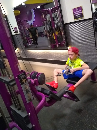 Gym «Planet Fitness», reviews and photos, 120 N Fair Ave, Yakima, WA 98901, USA