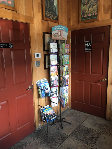 Pet Supply Store «Trading Post Feed Pet & Farm», reviews and photos, 175 43rd Ave, Vero Beach, FL 32968, USA