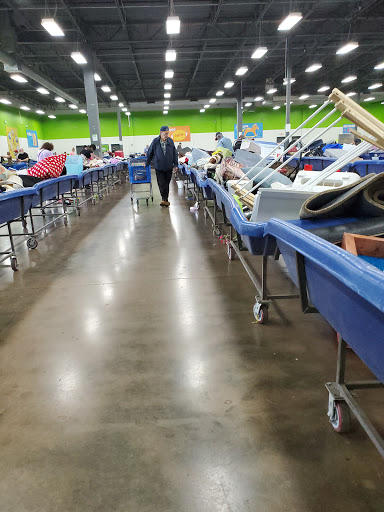 Thrift Store «Goodwill Outlet Center Bridgeton», reviews and photos, 5665 St.Louis Mills Blvd, Bridgeton, MO 63044, USA