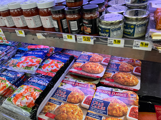 Supermarket «Weis Markets», reviews and photos, 10 Village Center Rd, Reisterstown, MD 21136, USA