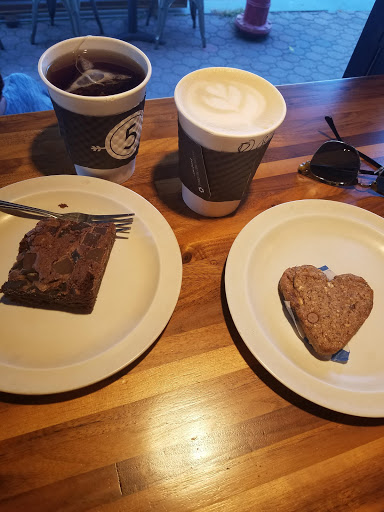 Coffee Shop «Track 5 Coffee», reviews and photos, 5 Eastman St, Cranford, NJ 07016, USA