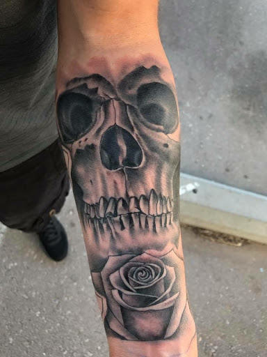 Tattoo Shop «Unbreakable Tattoo Studio», reviews and photos, 615 E Lohman Ave, Las Cruces, NM 88001, USA