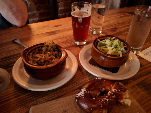 German Restaurant «Altstadt Bierhalle & Brathaus», reviews and photos, 209 1st Avenue South, Seattle, WA 98104, USA