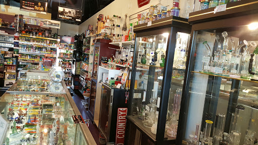 Tobacco Shop «Little Canada Smoke Shop & Specialties LLC», reviews and photos, 37 Little Canada Rd E, St Paul, MN 55117, USA