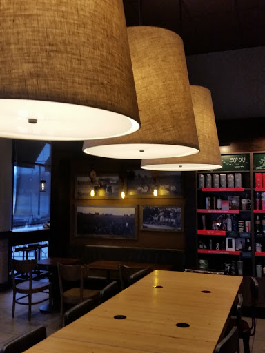 Coffee Shop «Starbucks», reviews and photos, 515 Village Center Dr, Burr Ridge, IL 60527, USA