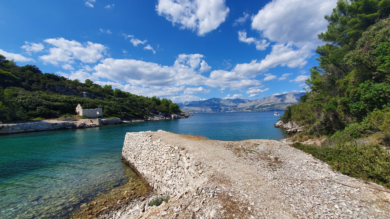 Praznica beach'in fotoğrafı çok temiz temizlik seviyesi ile