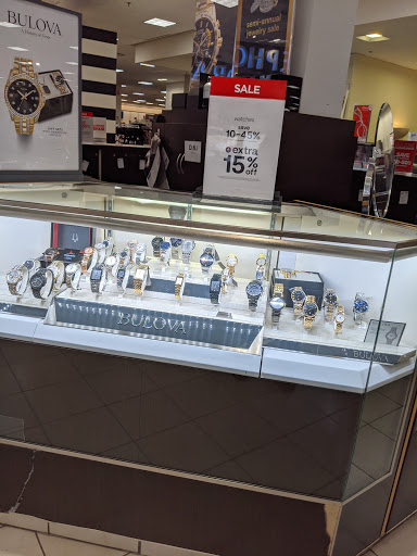 Shopping Mall «Holyoke Mall», reviews and photos, 50 Holyoke St, Holyoke, MA 01040, USA