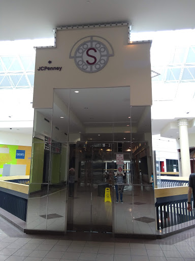 Shopping Mall «ShoppingTown Mall», reviews and photos, 3649 Erie Blvd E, Syracuse, NY 13214, USA