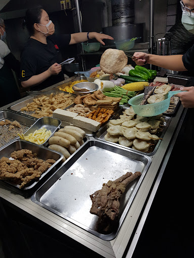 舊市政府鹽酥雞（興業西路） 的照片