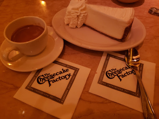 Restaurant «The Cheesecake Factory», reviews and photos, 24250 Town Center Dr, Santa Clarita, CA 91355, USA