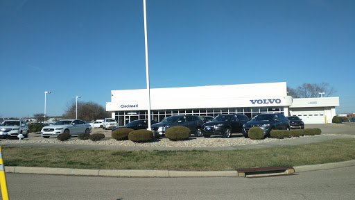 Car Dealer «Volvo Cars of Cincinnati North», reviews and photos, 5890 Muhlhauser Rd, West Chester Township, OH 45069, USA