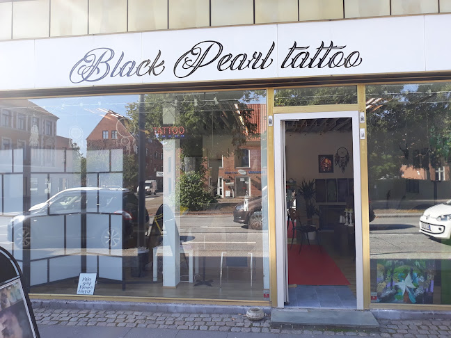 Anmeldelser af Black Pearl Tattoo/Sweet Dreams Ink i Roskilde - Tatovør