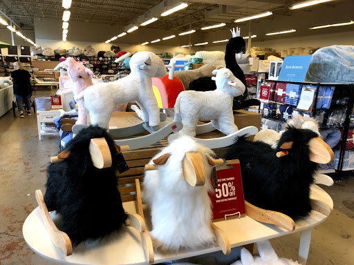 Outlet Store «Pottery Barn Outlet», reviews and photos, 3939 I-35 #920, San Marcos, TX 78666, USA