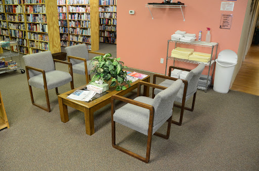 Book Store «Book Trader Tan America», reviews and photos, 217 N 2nd Ave W, Newton, IA 50208, USA