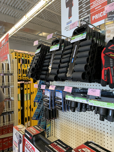 Tool Store «Harbor Freight Tools», reviews and photos, 410 W 49th St #104, Hialeah, FL 33012, USA