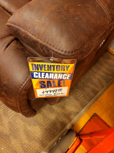 Shopping Mall «Lee Premium Outlets», reviews and photos, 17 Premium Outlet Blvd, Lee, MA 01238, USA