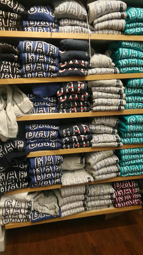 Clothing Store «Gap Outlet», reviews and photos, 264 W 125th St, New York, NY 10027, USA