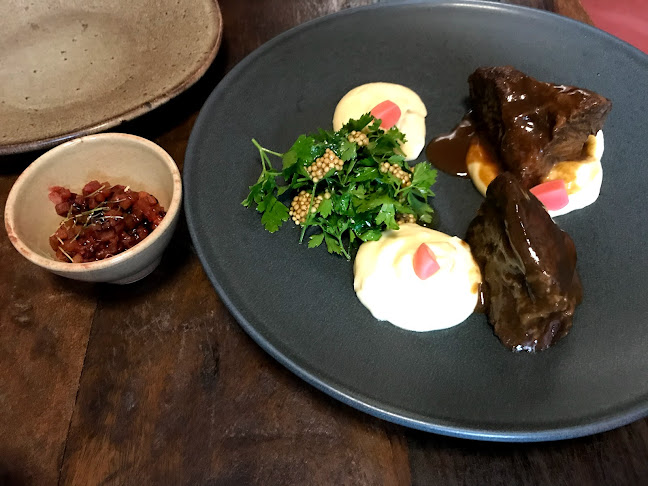 Brokenships Bistro - Restoran