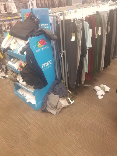 Department Store «Target», reviews and photos, 7530 Orangethorpe Ave, Buena Park, CA 90621, USA