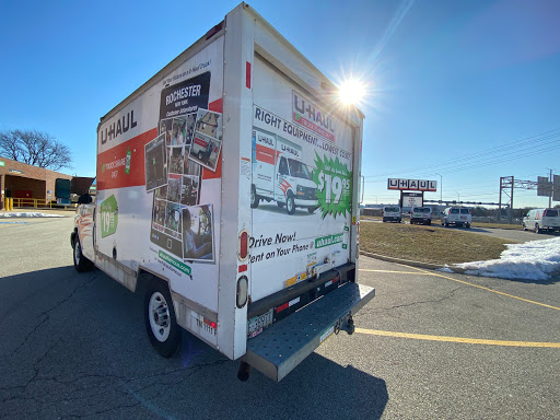 Truck Rental Agency «U-Haul Moving & Storage of Woodfield», reviews and photos, 5201 Tollview Dr, Rolling Meadows, IL 60008, USA