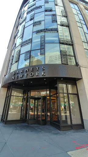 Department Store «Barneys New York, Chicago», reviews and photos, 15 E Oak St, Chicago, IL 60611, USA