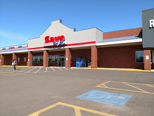 Grocery Store «Save-A-Lot», reviews and photos, 401 Hostetler Rd, Orrville, OH 44667, USA