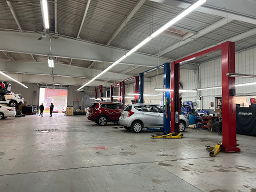 Nissan Dealer «Moses Nissan», reviews and photos