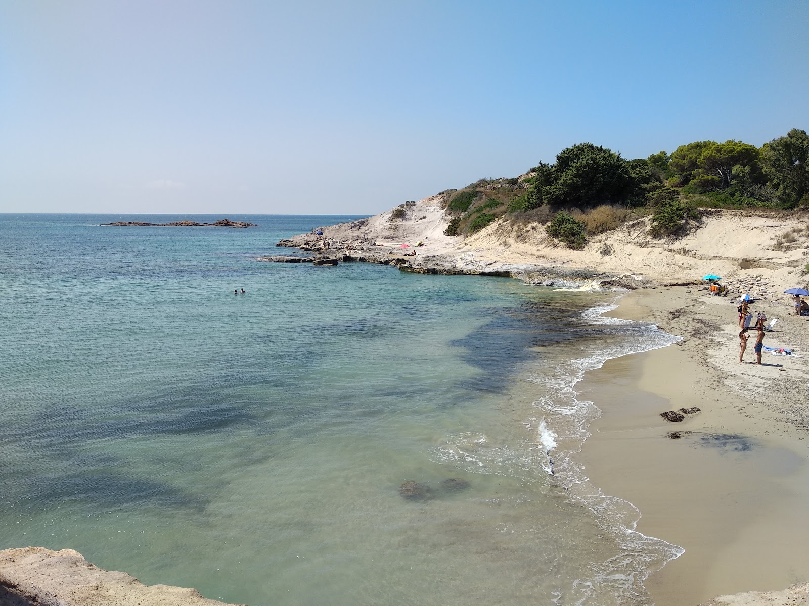 Fotografie cu Spiaggia del Lucchese amplasat într-o zonă naturală