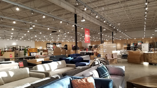 Outlet Store «west elm Outlet», reviews and photos, 1770 W Main St #301, Riverhead, NY 11901, USA