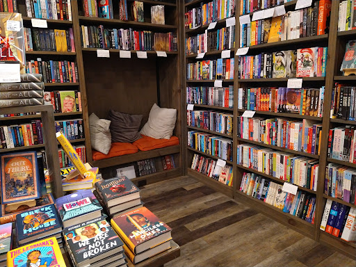 Book Store «Bookbug - An Independent Bookstore for All Ages», reviews and photos, 3019 Oakland Dr, Kalamazoo, MI 49008, USA