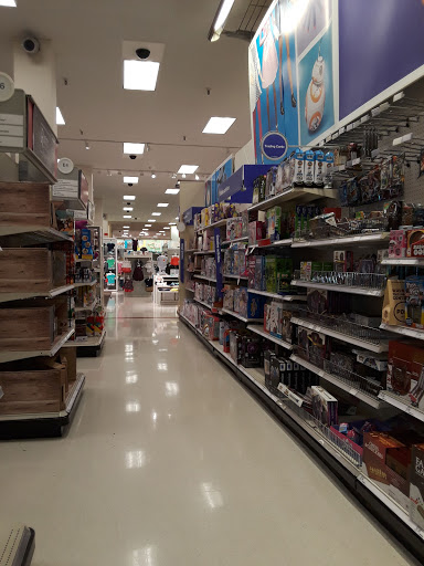 Shopping Mall «West Hollywood Gateway», reviews and photos, 7100 California Route 2, Los Angeles, CA 90046, USA