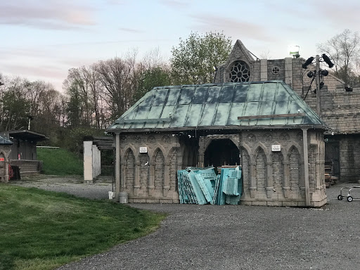 Haunted House «Hundred Acres Manor Haunted House», reviews and photos, 1 Hundred Acre Dr, Bethel Park, PA 15102, USA