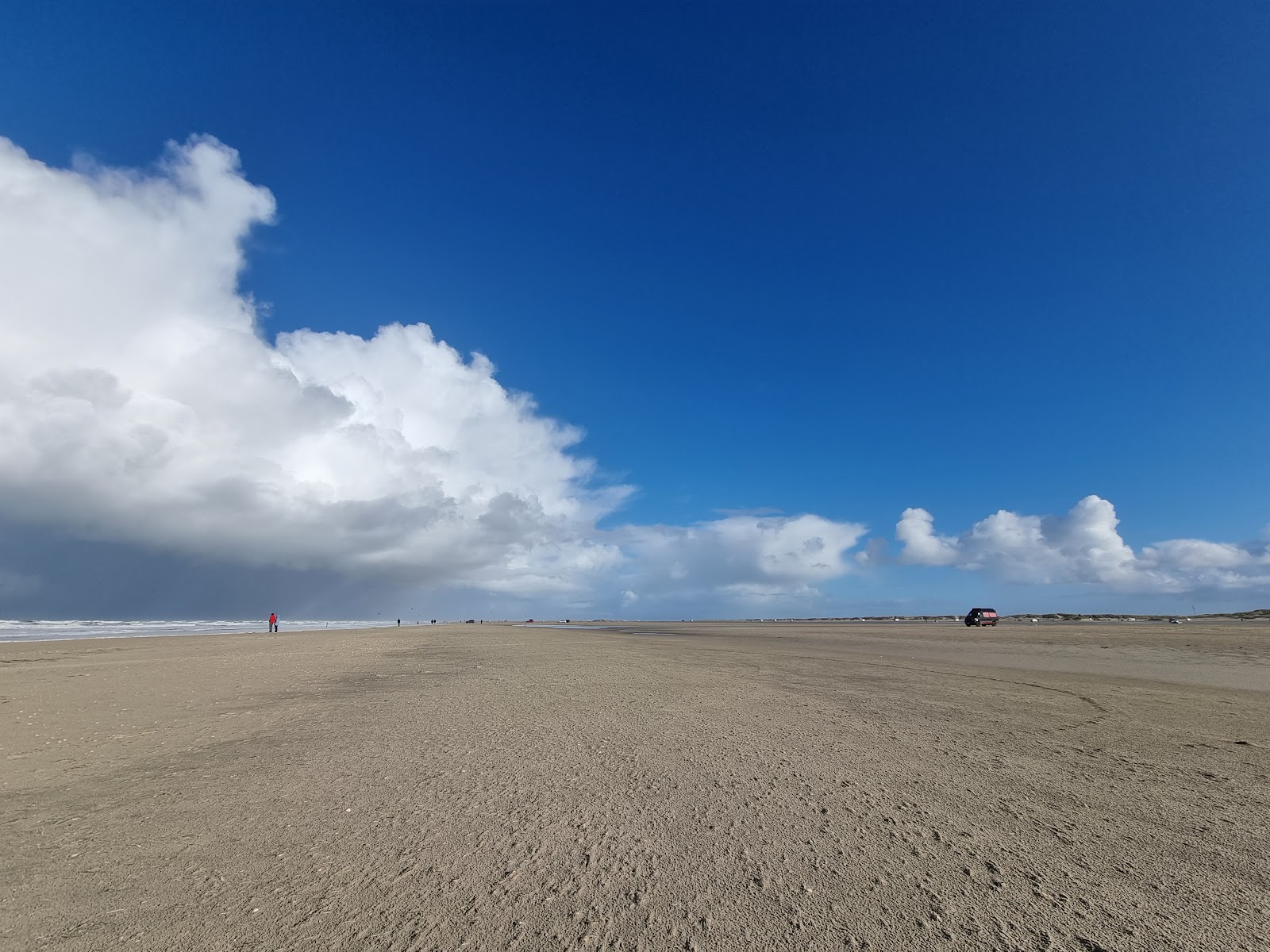 Romo Bilstrand Beach的照片 带有碧绿色纯水表面