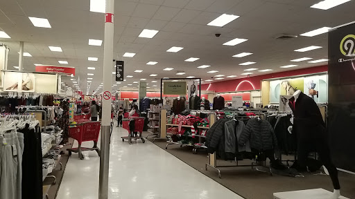 Department Store «Target», reviews and photos, 950 E 33rd St, Signal Hill, CA 90755, USA