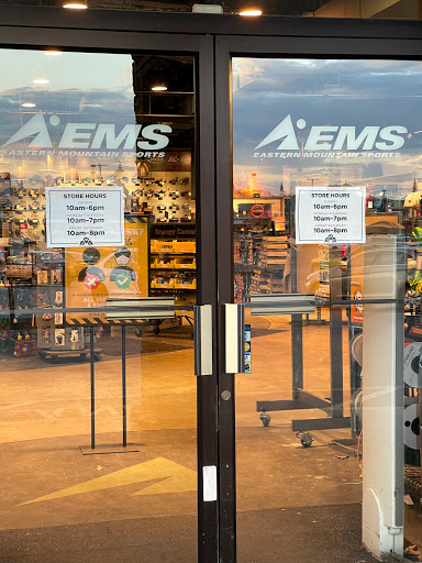 Outdoor Sports Store «Eastern Mountain Sports», reviews and photos, 68 Fort Eddy Rd, Concord, NH 03301, USA