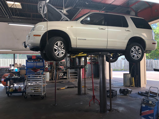 Auto Repair Shop «Maplewood Auto Service», reviews and photos, 2727 Minnehaha Ave E, Maplewood, MN 55119, USA
