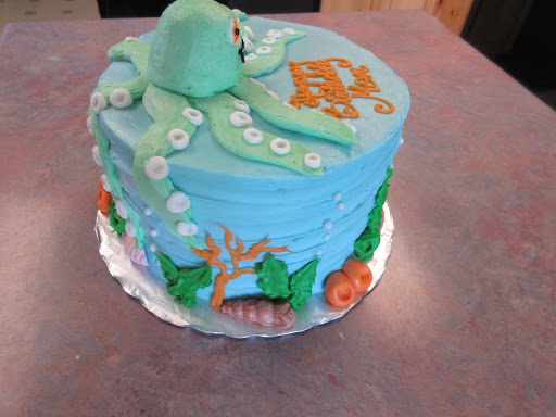 Bakery «Sugar Plum Cake Shoppe», reviews and photos, 412 S 8th St, Colorado Springs, CO 80905, USA