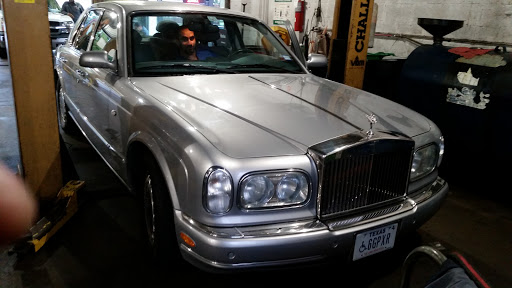 Tire Shop «River Oaks Firestone», reviews and photos, 3701 Westheimer Rd, Houston, TX 77027, USA