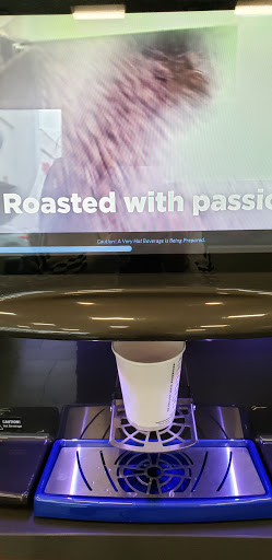 Car Dealer «Huffines Kia Corinth», reviews and photos, 5150 S Interstate 35 E, Denton, TX 76210, USA