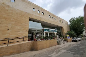 Aziz Fatimah Hospital (AFH) image