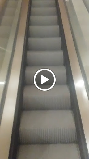 Furniture Store «Crate and Barrel», reviews and photos, 1102 Commons Dr, Geneva, IL 60134, USA