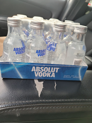 Hillbilly Liquors & Wine, 680 E Main St, Hohenwald, TN 38462, USA, 