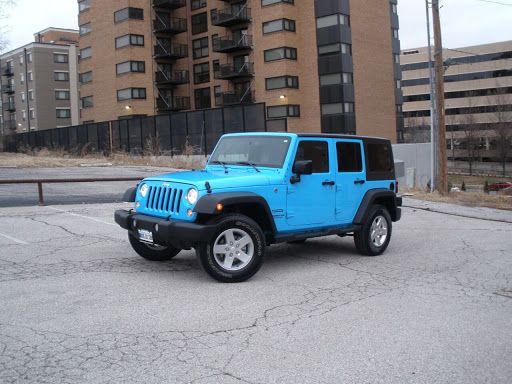 Used Car Dealer «Autobahn», reviews and photos, 1111 Westport Rd, Kansas City, MO 64111, USA