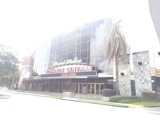 Movie Theater «Edwards Greenway Grand Palace 24 & RPX», reviews and photos, 3839 Weslayan St, Houston, TX 77027, USA