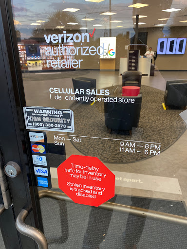 Cell Phone Store «Verizon Authorized Retailer – Cellular Sales», reviews and photos, 303 E Eau Gallie Blvd, Indian Harbour Beach, FL 32937, USA