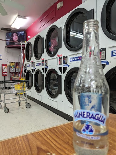 Laundromat «Soapy Sudz Laundry», reviews and photos, 3620 E Thomas Rd, Phoenix, AZ 85018, USA