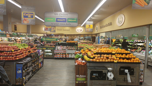 Shopping Mall «Diamond Heights Shopping Center», reviews and photos, 5214D Diamond Heights Blvd, San Francisco, CA 94131, USA