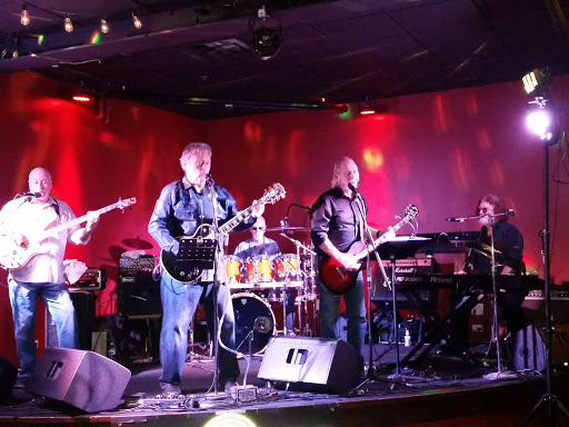 Live Music Venue «Vosh», reviews and photos, 1414 Riverside Dr, Lakewood, OH 44107, USA