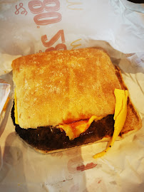 Cheeseburger du Restauration rapide McDonald's à Saint Andre - n°3