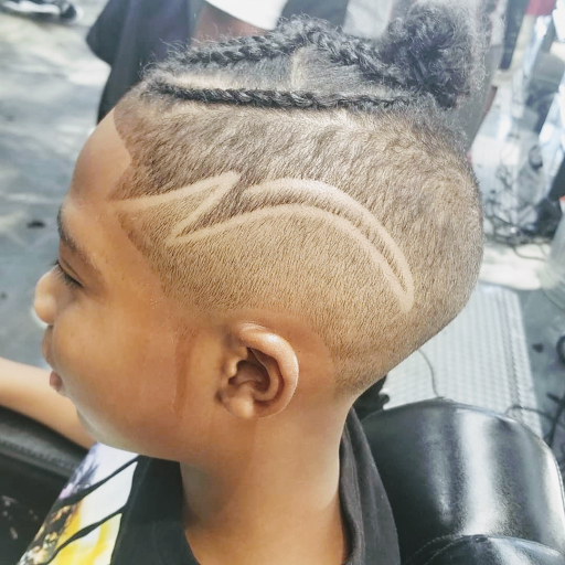 Barber Shop «Black Diamonds Barber Shop», reviews and photos, 3983 7th Street Rd, Louisville, KY 40216, USA